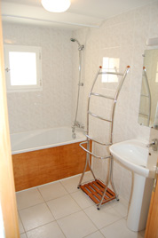 Le Lot Bathroom